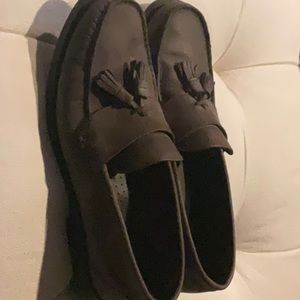 Bass Tavis Tassel Loafer.  Men’s Size 13
